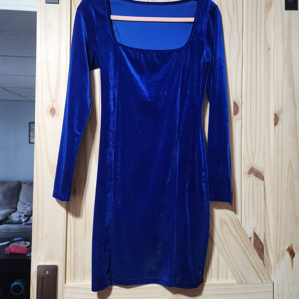 Elegant Blue Velvet Dress